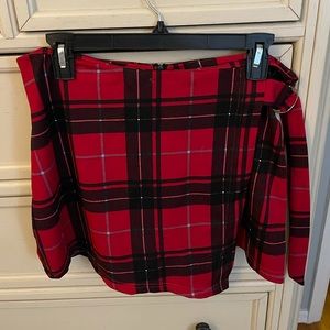 Red & Black Plaid Skort- XL
